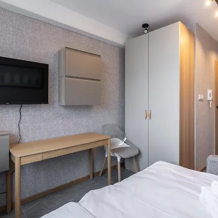 아파트 Reymonta 24 With Free Parking By Bookinghost *